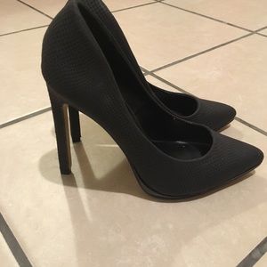 Black rock and republic high heels